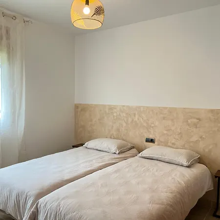 Casa Mas Con Piscina Infinita Con Playa فيلة كالونج